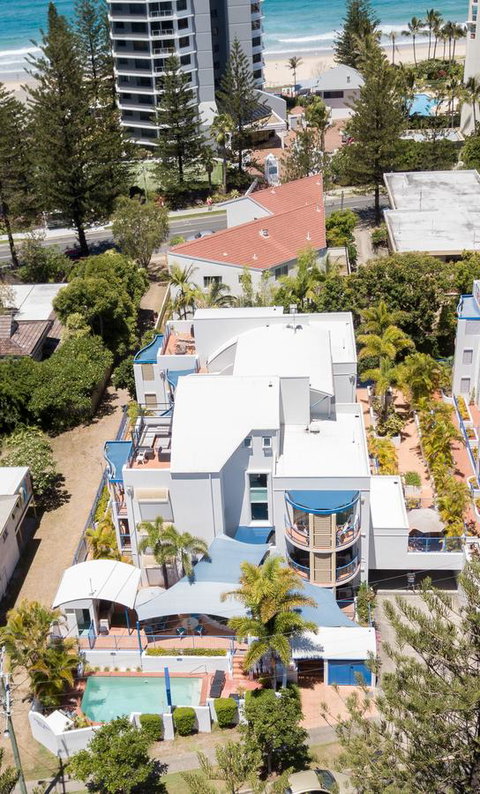 Surfers Beach Resort One - Accommodation 4U 33