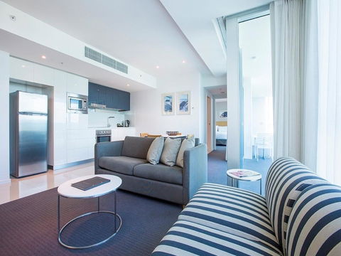 Gold Coast Private Apartments - H Residences, Surfers Paradise - Accommodation 4U 21