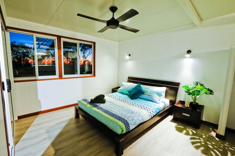 The Summit 1770 - Accommodation 4U 12