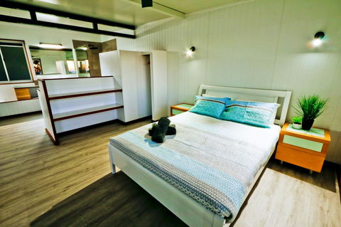 The Summit 1770 - Accommodation 4U 9