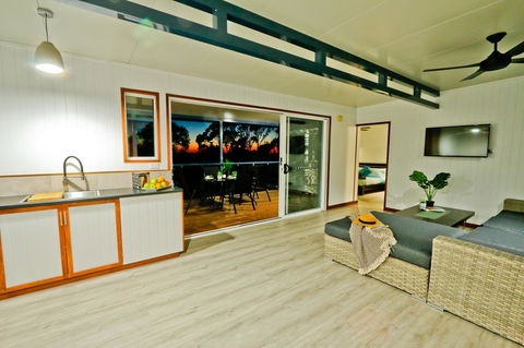 The Summit 1770 - Accommodation 4U 5