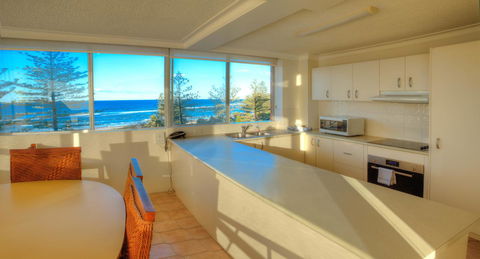 Oceania On Burleigh Beach - Accommodation 4U 3