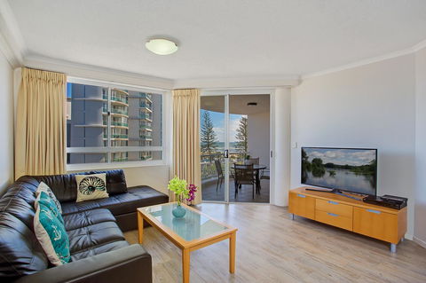 Kirra Beach Apartments - Accommodation 4U 19