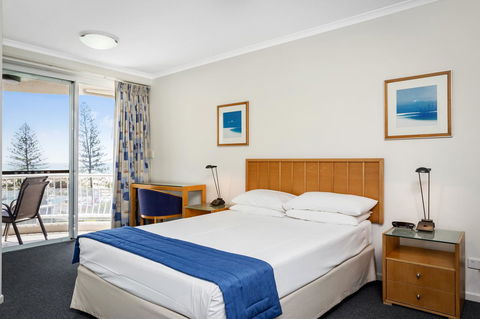 Kirra Beach Apartments - Accommodation 4U 27