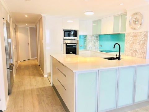 Kirra Beach Apartments - Accommodation 4U 1