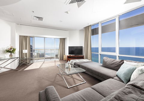 Novotel Surfers Paradise - Accommodation 4U 3