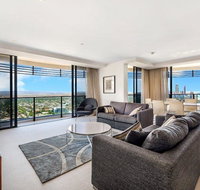 Luxury 3 Bedroom in heart of Broadbeach - Accommodation 4U