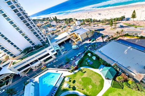 Surfers International Apartments - Accommodation 4U 5
