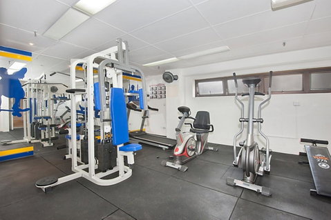 Surfers International Apartments - Accommodation 4U 9