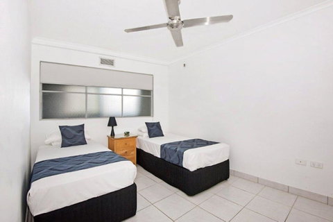 Surfers International Apartments - Accommodation 4U 10