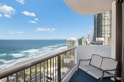 Surfers International Apartments - Accommodation 4U 7