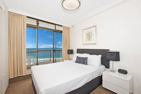 Surfers International Apartments - Accommodation 4U 19