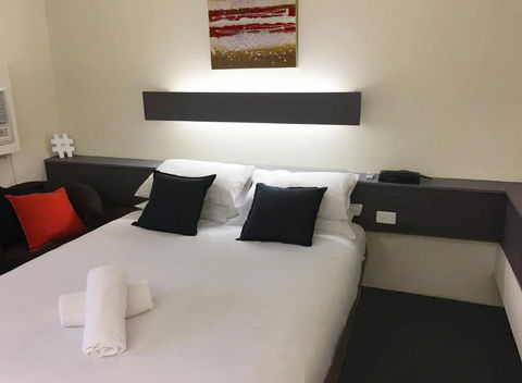 Emerald Central Hotel Official - Accommodation 4U 18