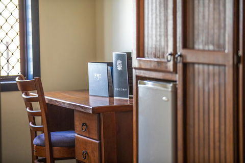 Nightcap At Atherton Hotel - Accommodation 4U 19