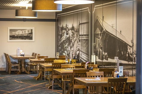 Nightcap At Atherton Hotel - Accommodation 4U 17