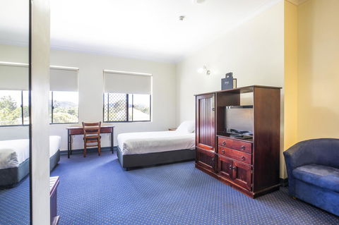 Nightcap At Atherton Hotel - Accommodation 4U 1