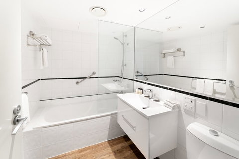Voco Gold Coast, An IHG Hotel - Accommodation 4U 22