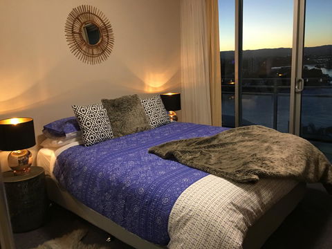 PeepSleep Chevron Towers - Accommodation 4U 24