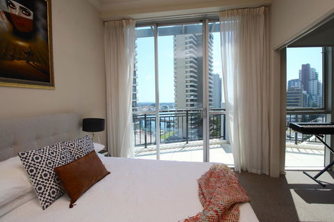 PeepSleep Chevron Towers - Accommodation 4U 4