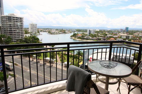 PeepSleep Chevron Towers - Accommodation 4U 38