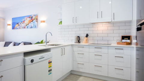 Currumbin Sands On The Beach - Accommodation 4U 22