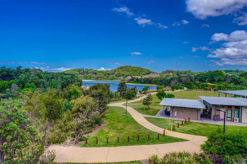 Currumbin Sands On The Beach - Accommodation 4U 1