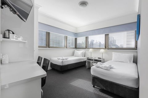 George Williams Hotel - Accommodation 4U 36