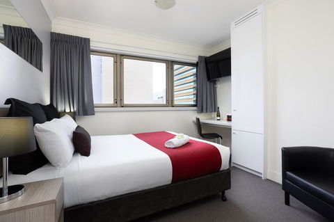 George Williams Hotel - Accommodation 4U 11