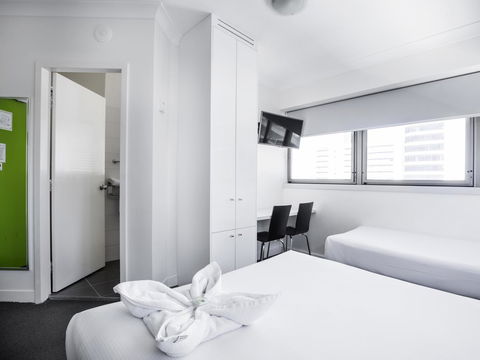 George Williams Hotel - Accommodation 4U 31