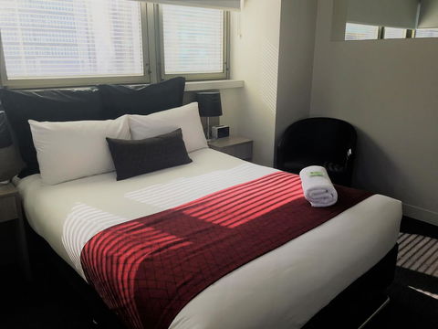 George Williams Hotel - Accommodation 4U 12