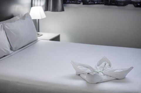 George Williams Hotel - Accommodation 4U 16