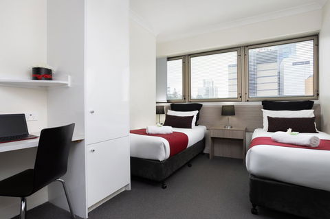 George Williams Hotel - Accommodation 4U 8