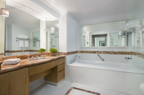 JW Marriott Gold Coast Resort & Spa - Accommodation 4U 11