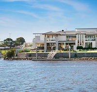 Riverfront Dream - Accommodation 4U
