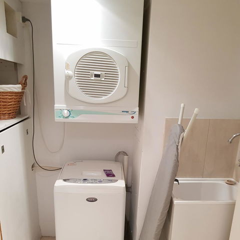 Gemini Court Holiday Apartments - Accommodation 4U 27