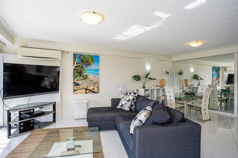 Gemini Court Holiday Apartments - Accommodation 4U 5