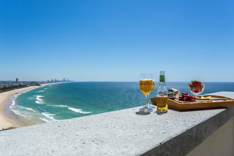 Gemini Court Holiday Apartments - Accommodation 4U 2