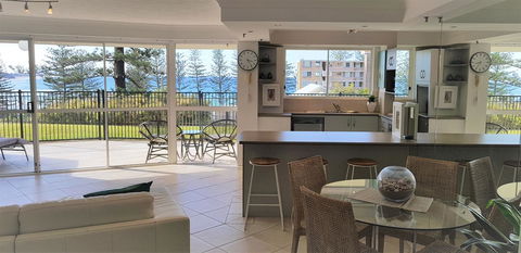 Gemini Court Holiday Apartments - Accommodation 4U 23