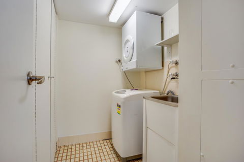 Gemini Court Holiday Apartments - Accommodation 4U 6