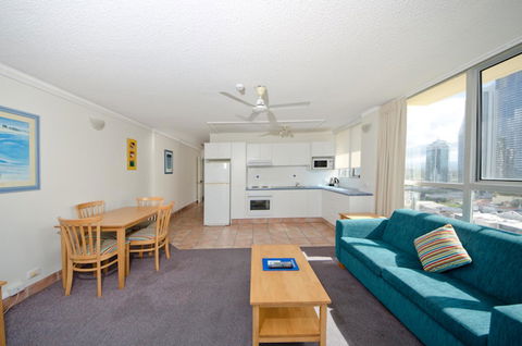 Chateau Beachside Resort - Accommodation 4U 15