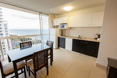 Chateau Beachside Resort - Accommodation 4U 18