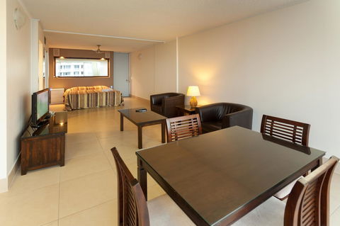 Chateau Beachside Resort - Accommodation 4U 14