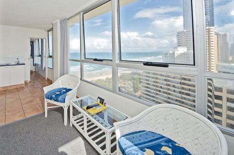 Chateau Beachside Resort - Accommodation 4U 11
