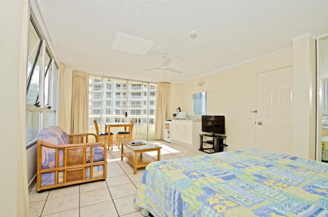 Chateau Beachside Resort - Accommodation 4U 6