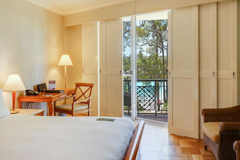 InterContinental Sanctuary Cove Resort, An IHG Hotel - Accommodation 4U 4