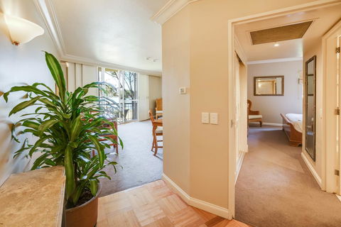 InterContinental Sanctuary Cove Resort, An IHG Hotel - Accommodation 4U 21