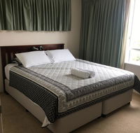 Burleigh Beach Tower - Accommodation 4U
