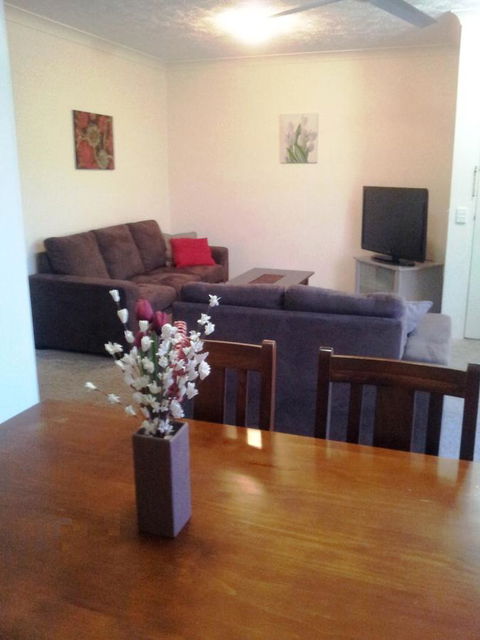Champelli Palms Apartments - Accommodation 4U 7