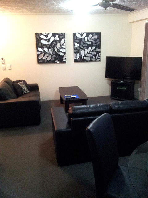Champelli Palms Apartments - Accommodation 4U 14