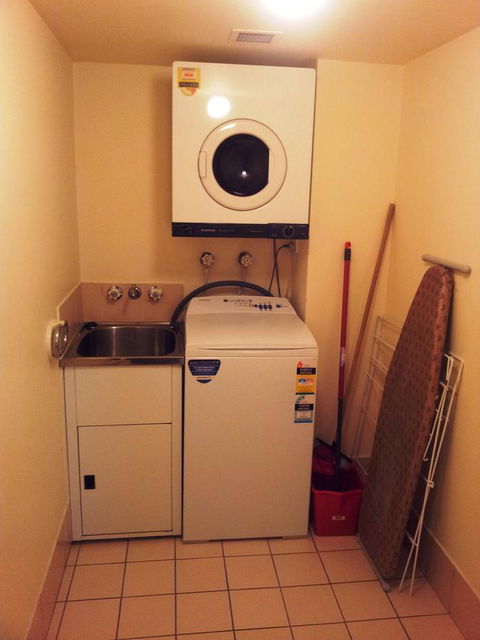 Champelli Palms Apartments - Accommodation 4U 17